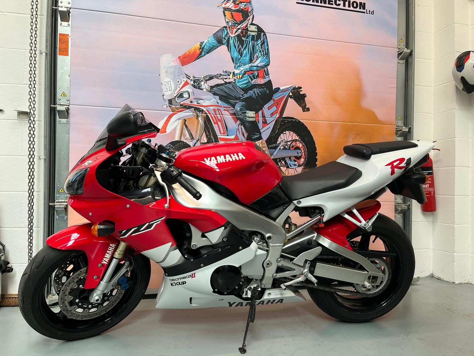 YZF - 1000R "R1" Thunderace (998cc) 1999