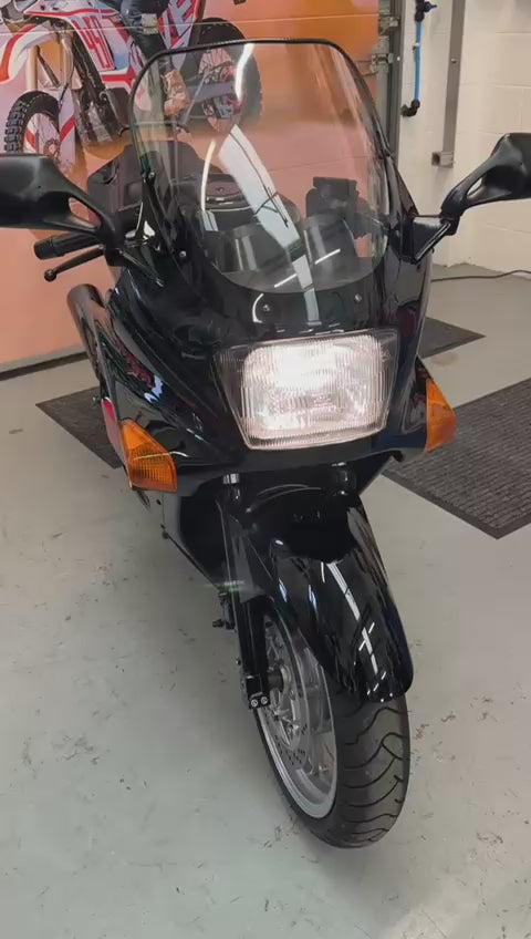 Ninja ZX-10R (998cc) 1995