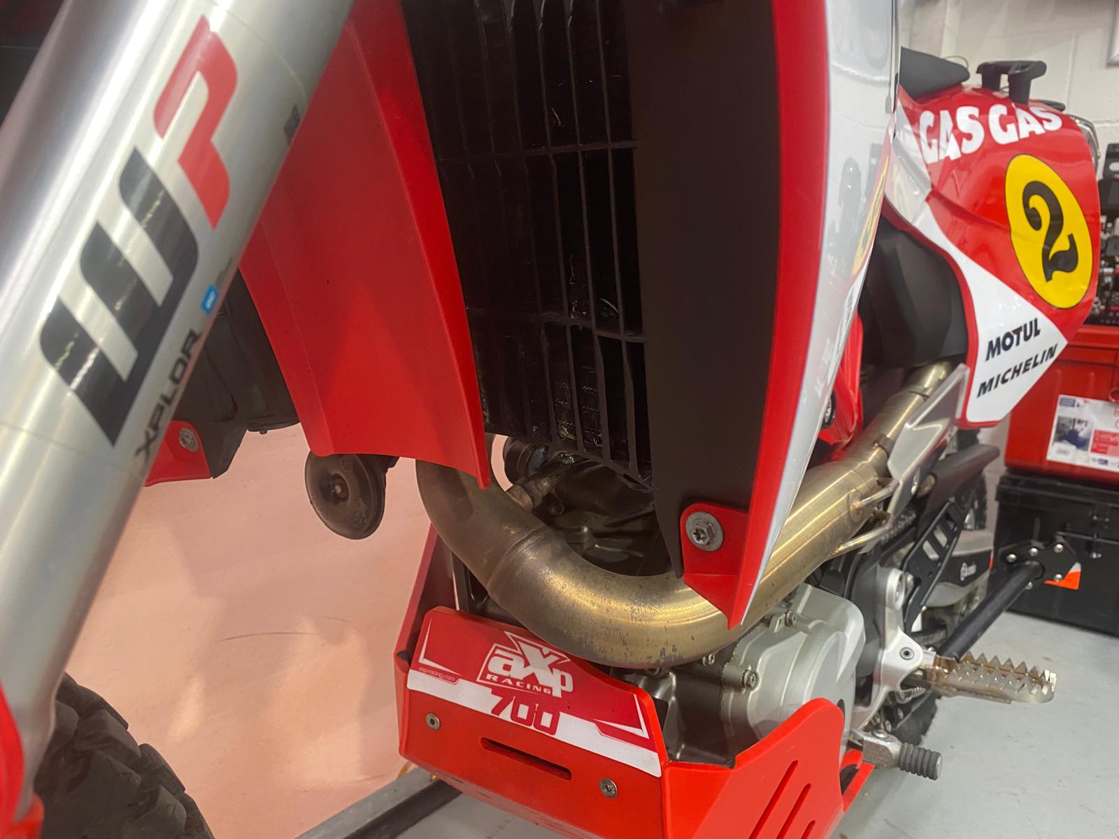 ES 700 Enduro (692cc) 2024