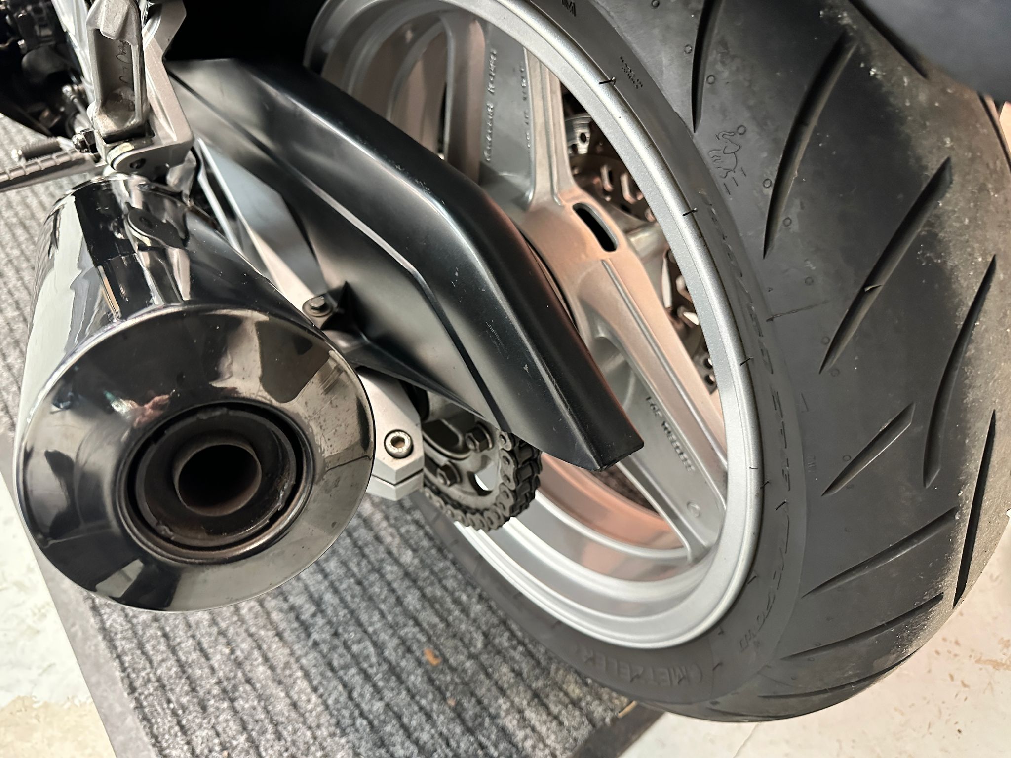 Ninja ZX-10R (998cc) 1995