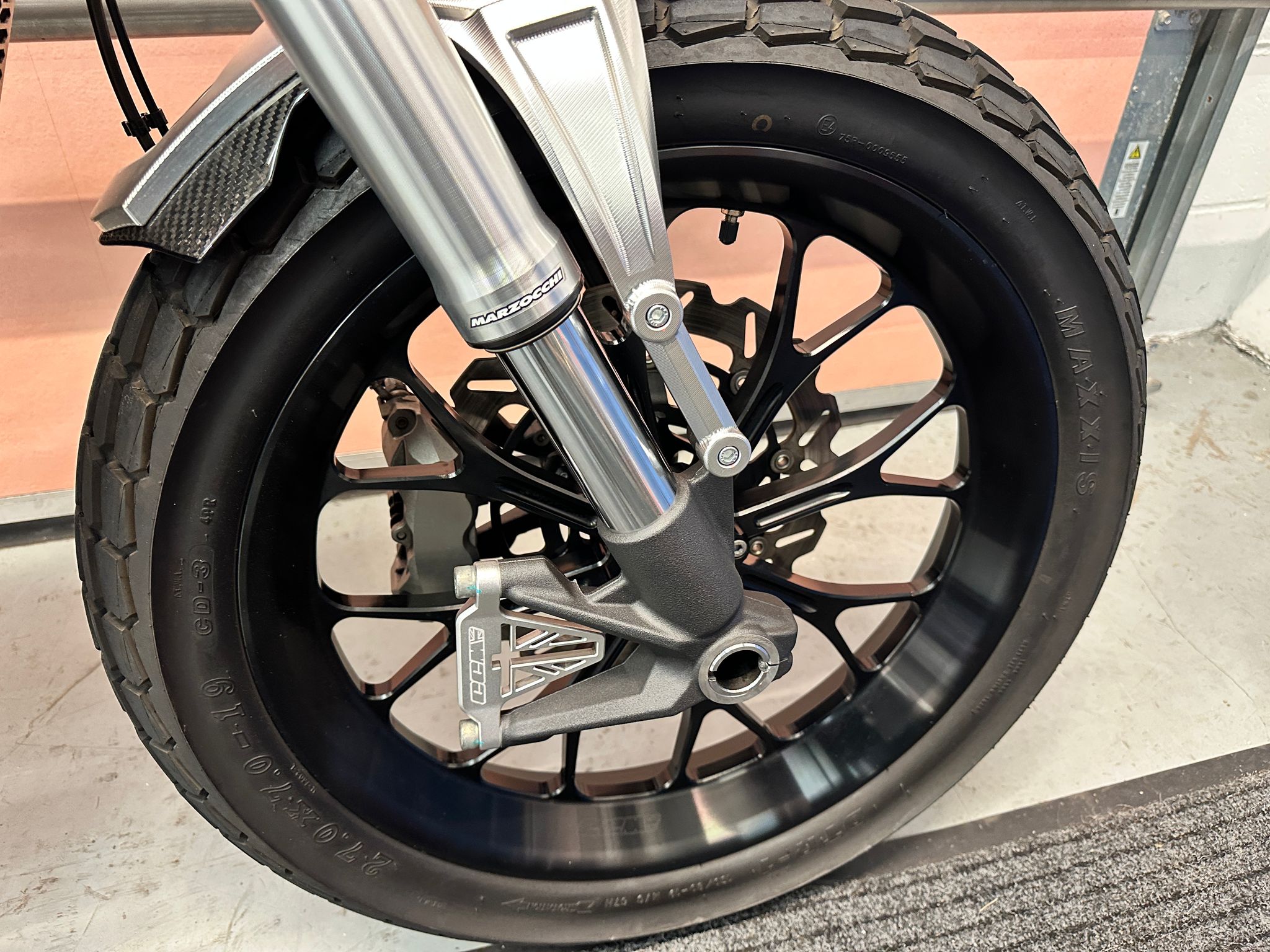 Spitfire Flat Tracker (600cc) 2019