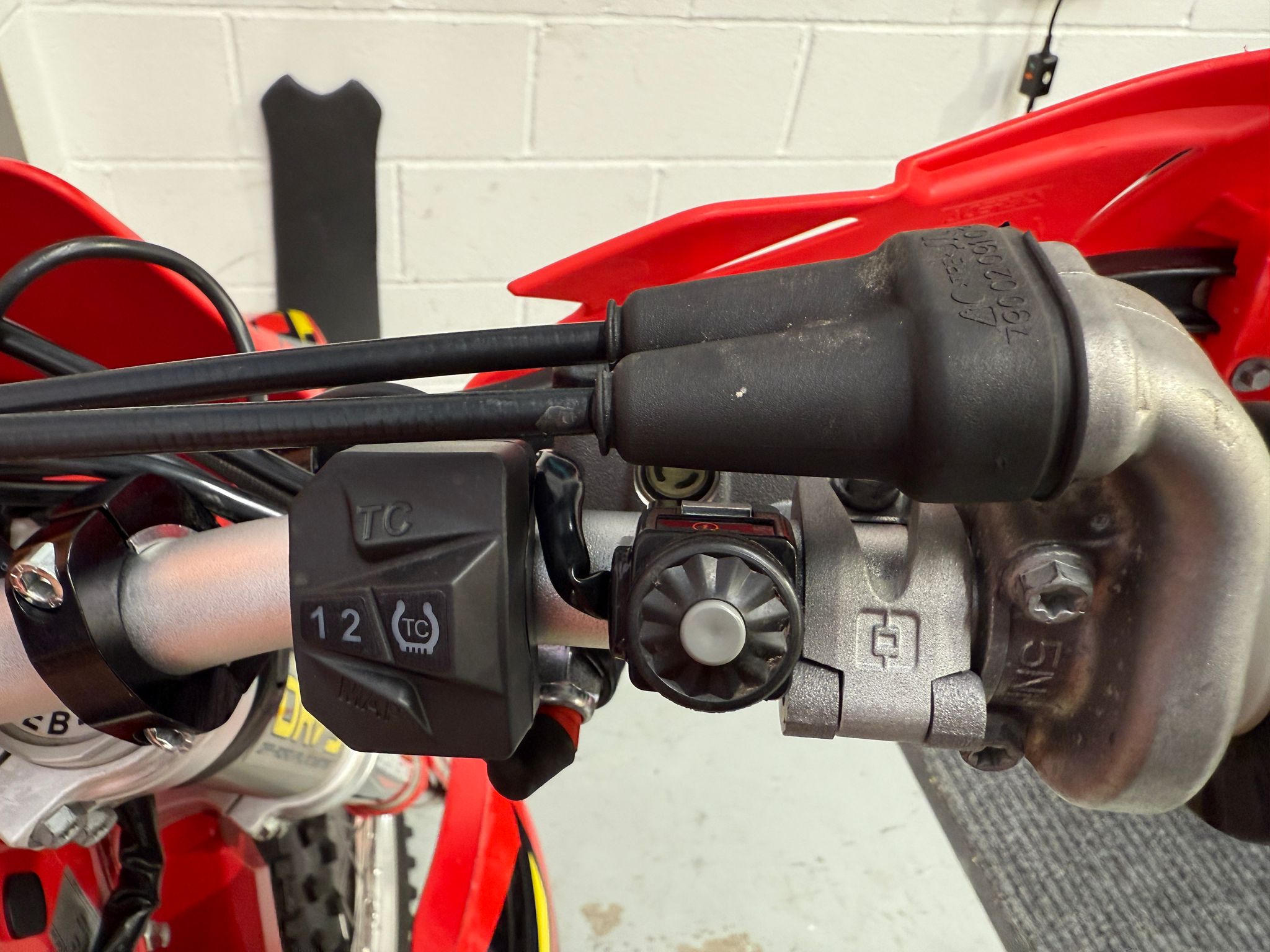 EC 250 F (249cc) 2021