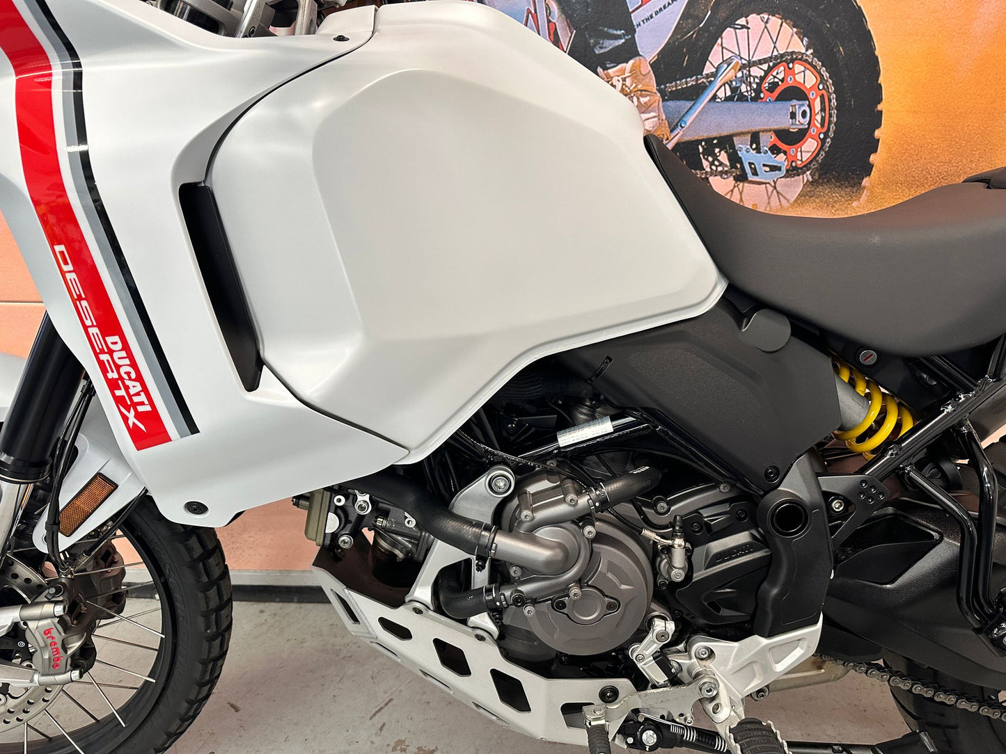 Desert X (937cc) 2022