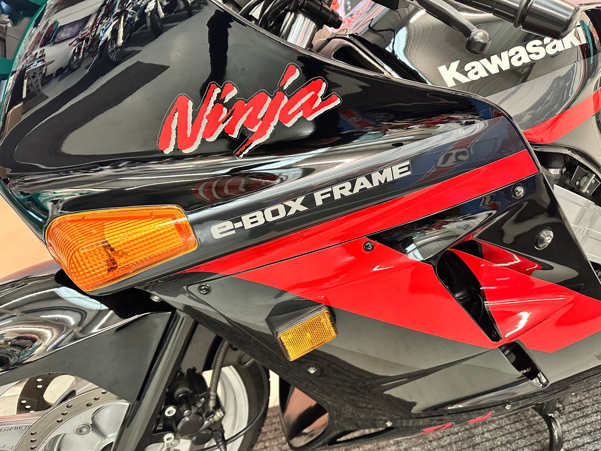 Ninja ZX-10R (998cc) 1995