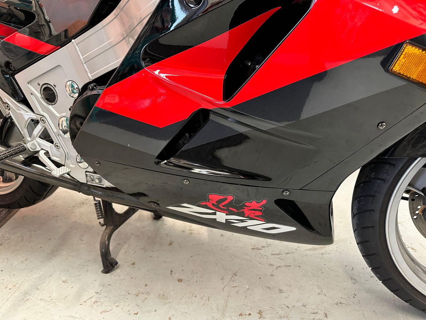 Ninja ZX-10R (998cc) 1995