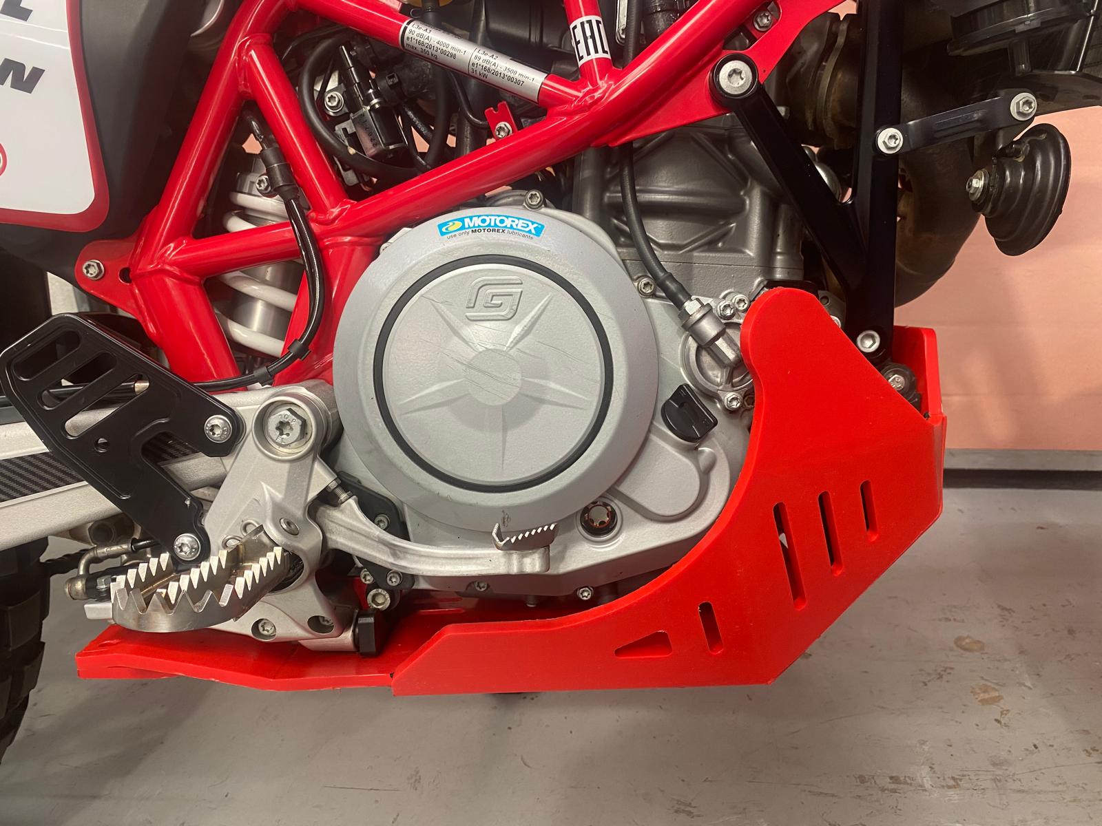 ES 700 Enduro (692cc) 2024