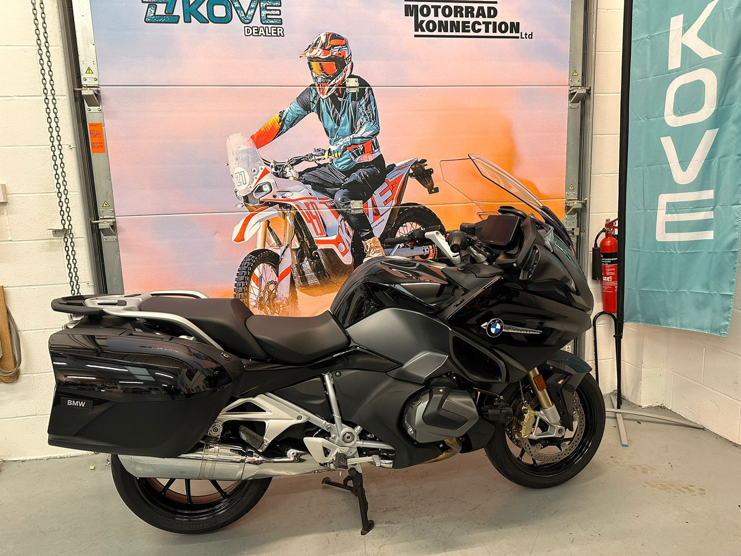R1250 RT LE Triple Black (1254cc) 2023