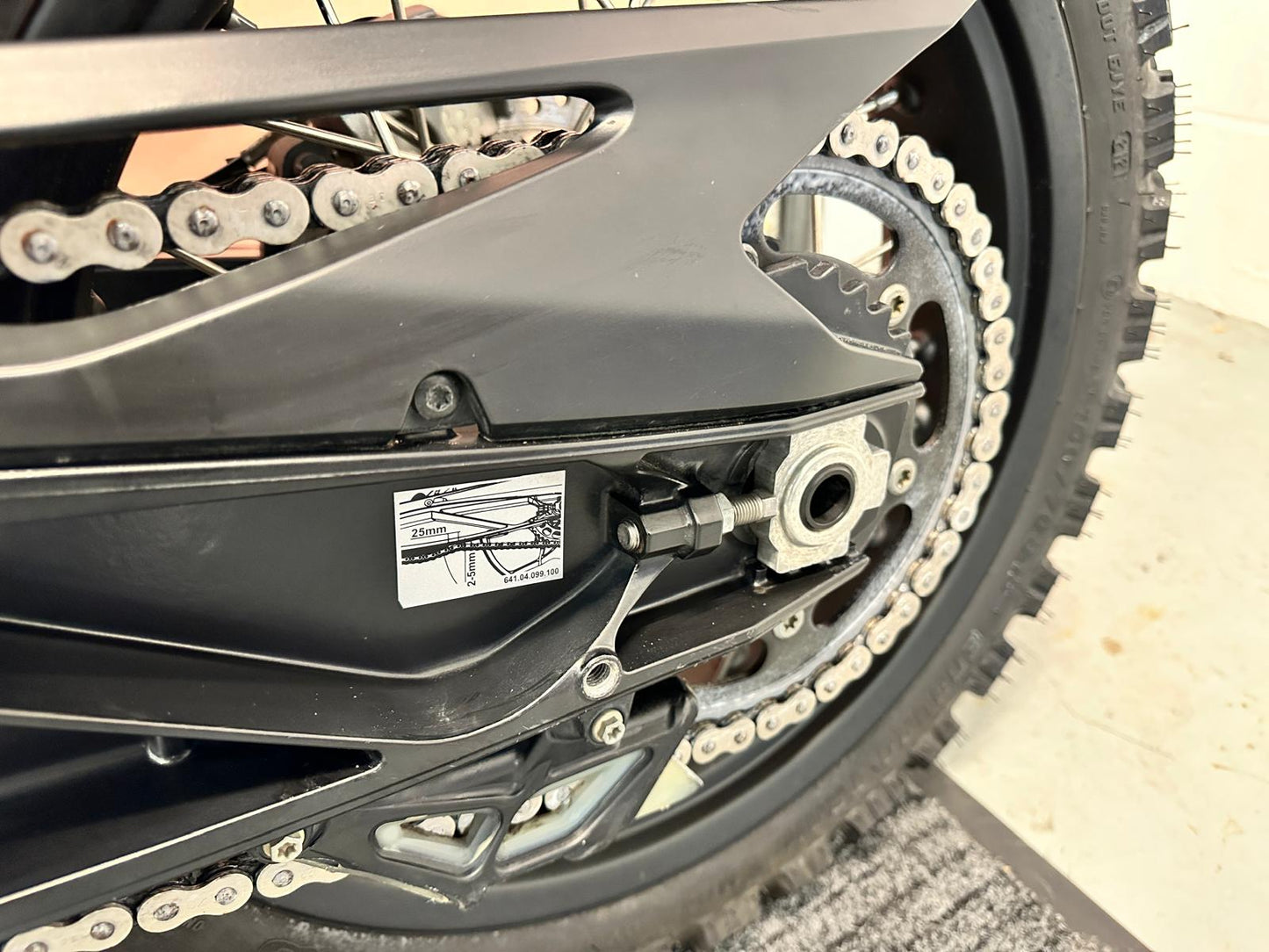 890 Adventure R (889cc) 2023