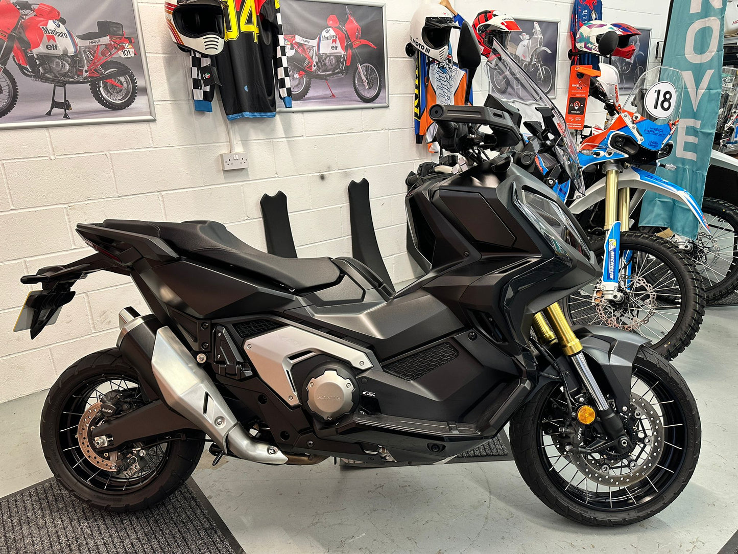 X-ADV 750 (745cc) 2024