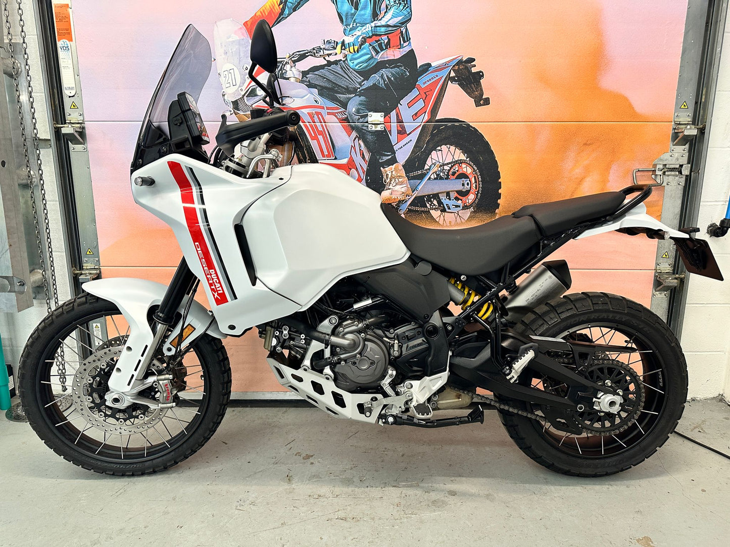 Desert X (937cc) 2022