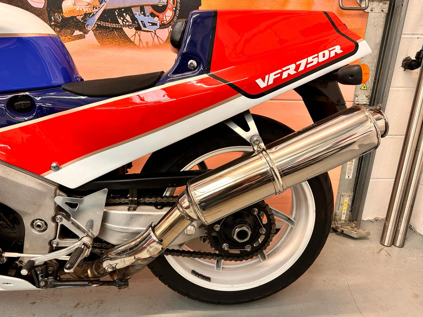 VFR 750 R - RC30 (748cc) 1988