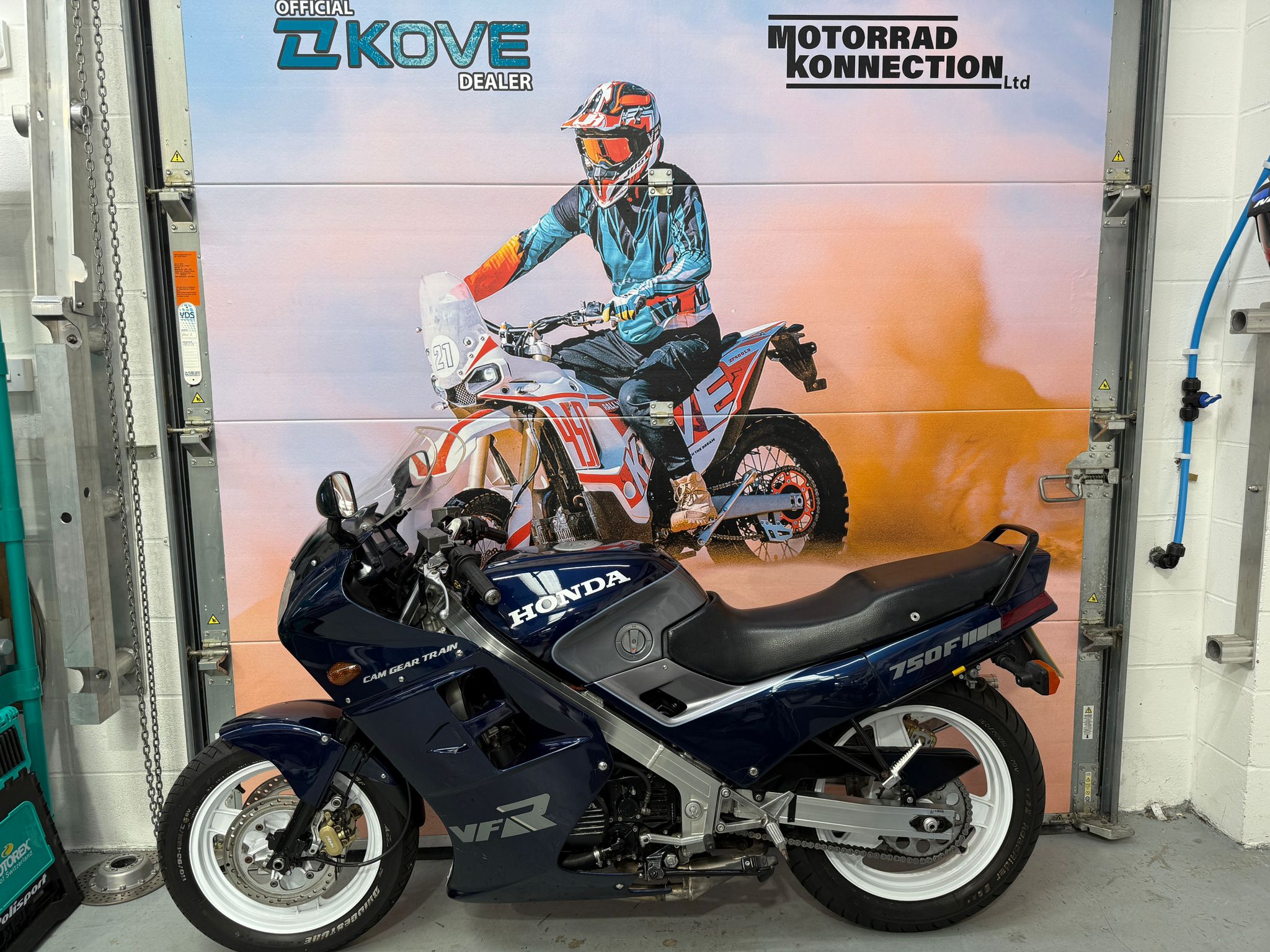 VFR 750 RC24 (748cc) 1987