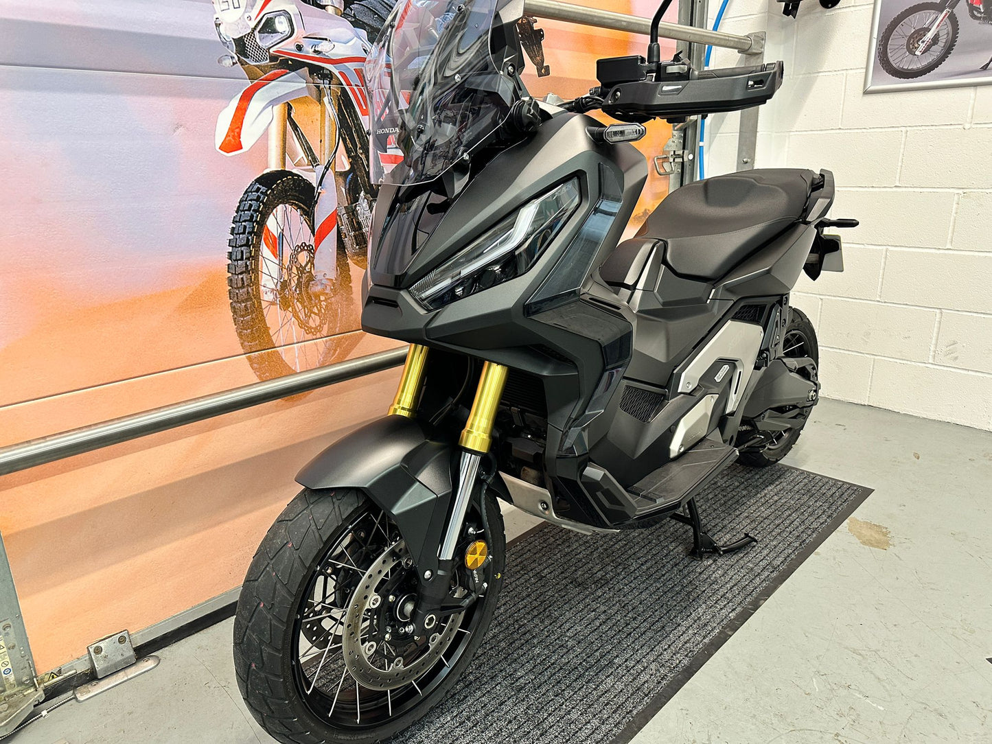 X-ADV 750 (745cc) 2024