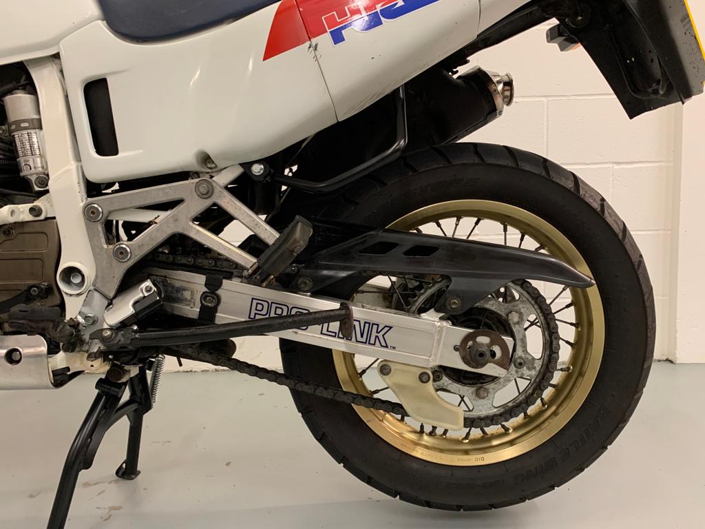 RD03 XRV650 AFRICA TWIN (647cc) 1988