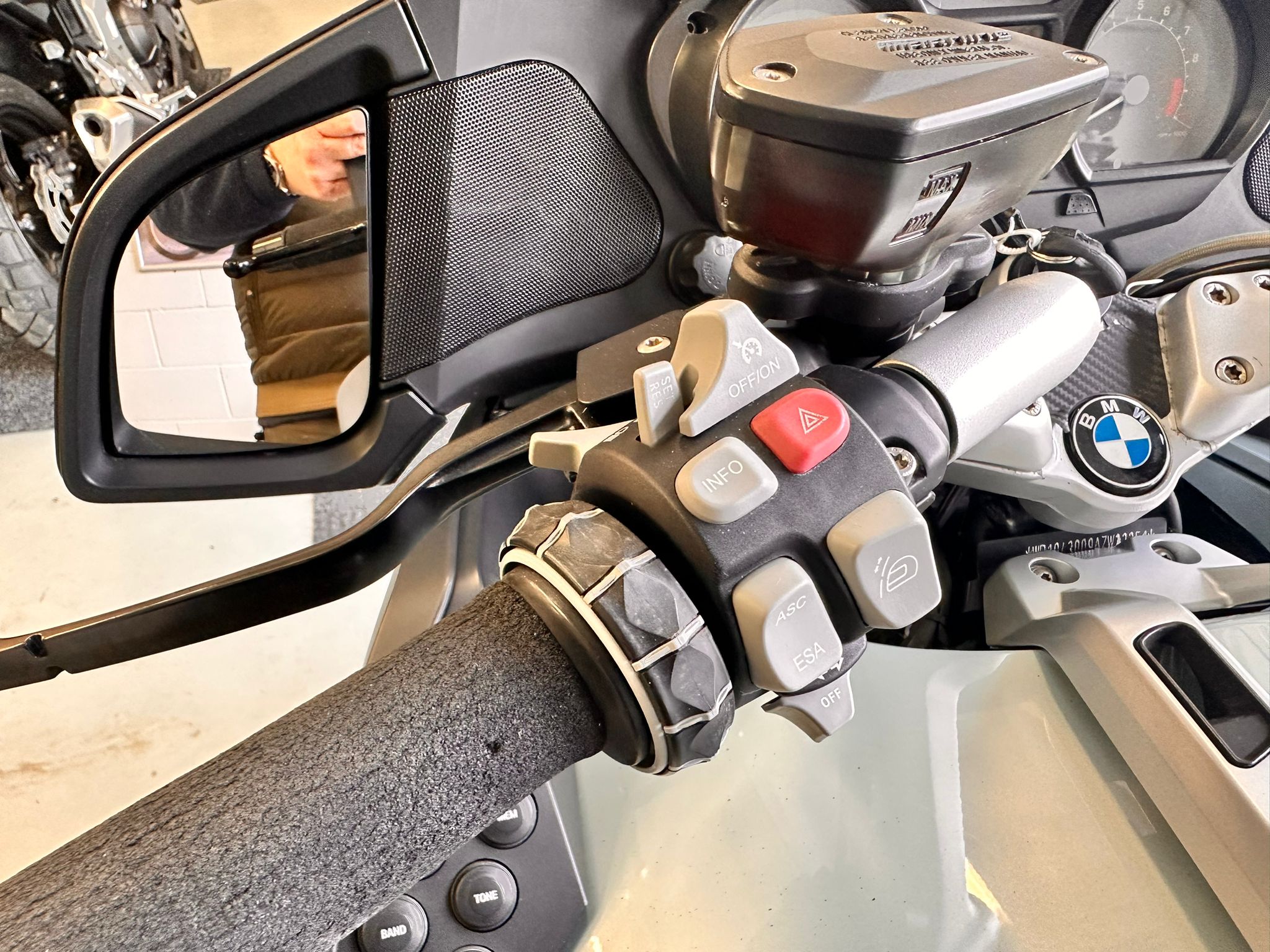 R1200 RT SE (1170cc) 2010