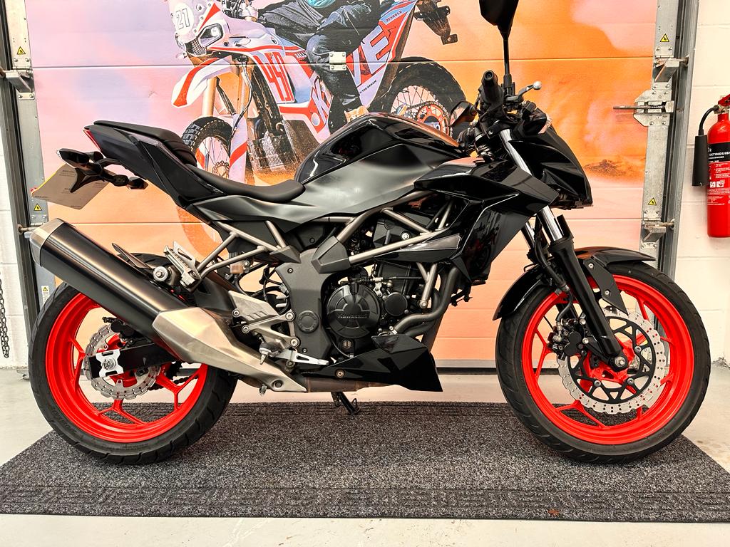 Z250 SL (249cc) 2016