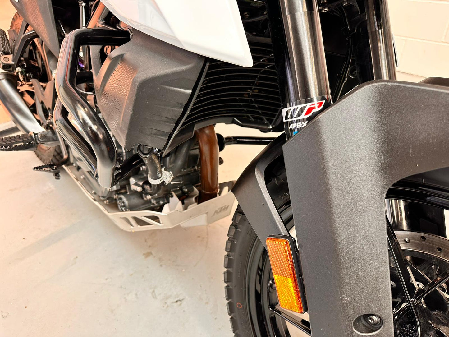 390 Adventure (373 cc) 2020