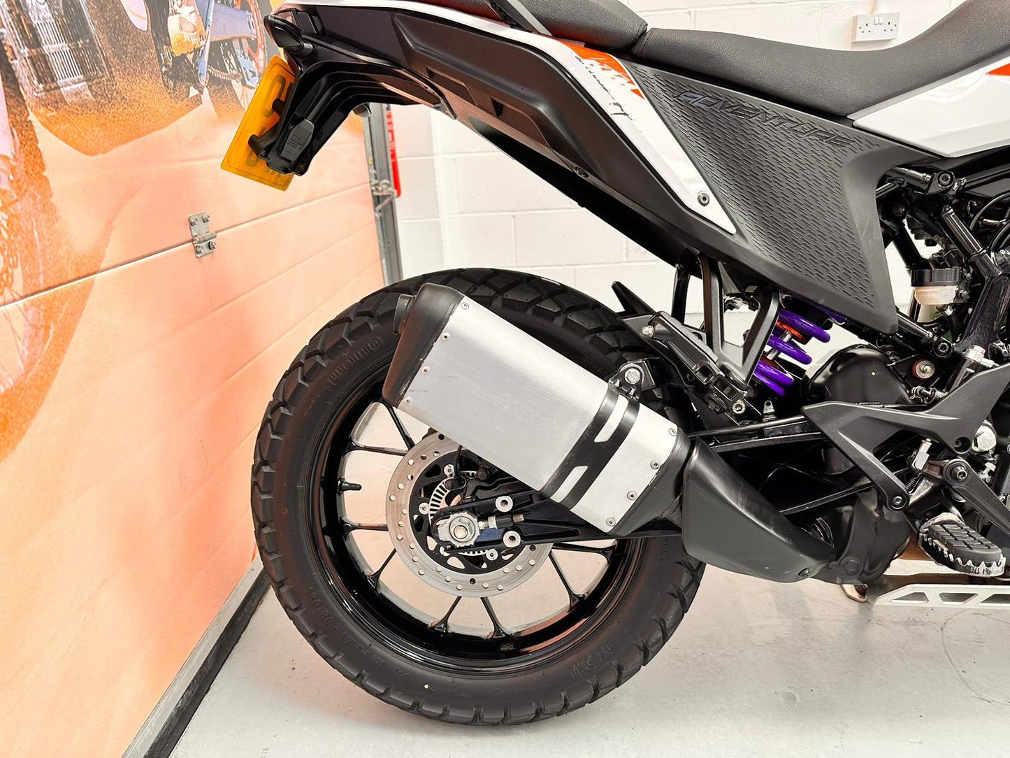 390 Adventure (373 cc) 2020
