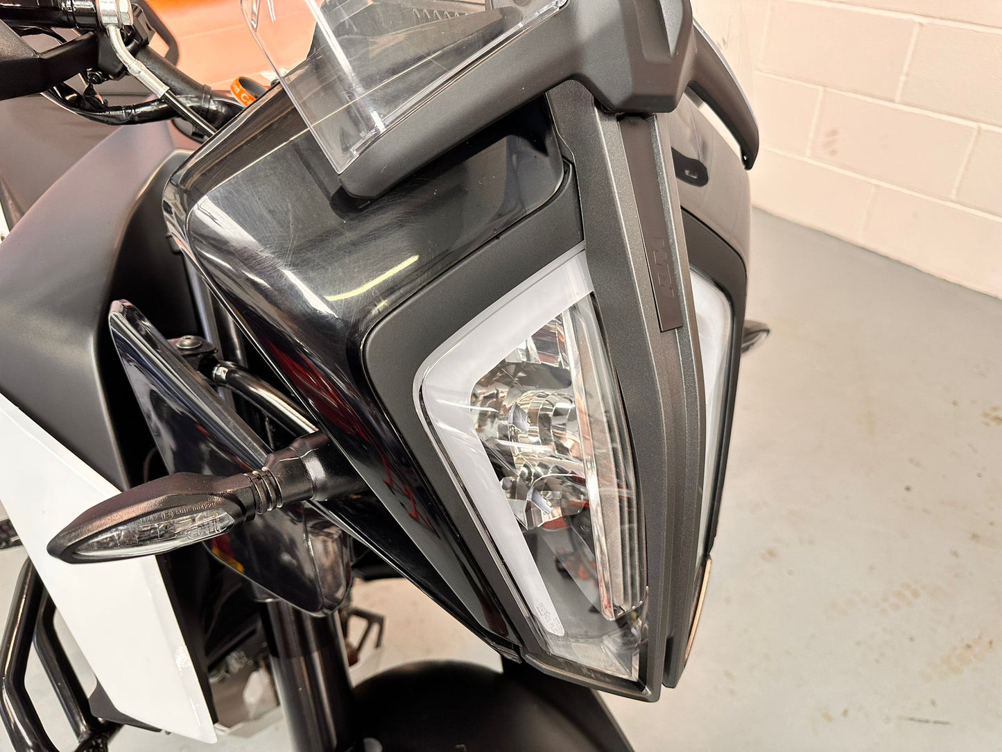 390 Adventure (373 cc) 2020