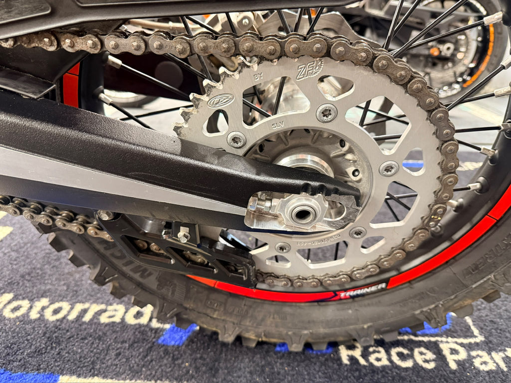 XTRAINER 300 (293cc) 2023