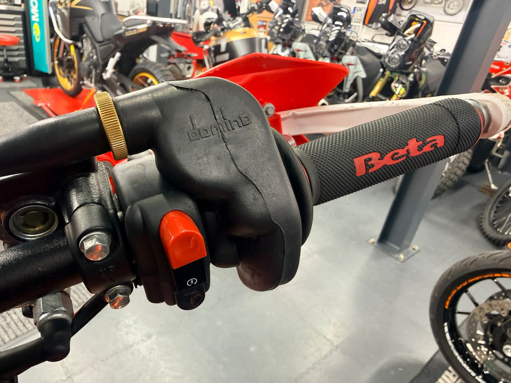 XTRAINER 300 (293cc) 2023