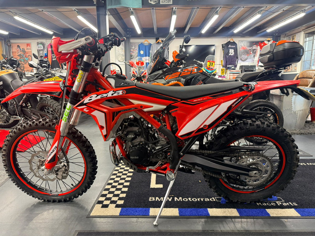 XTRAINER 300 (293cc) 2023