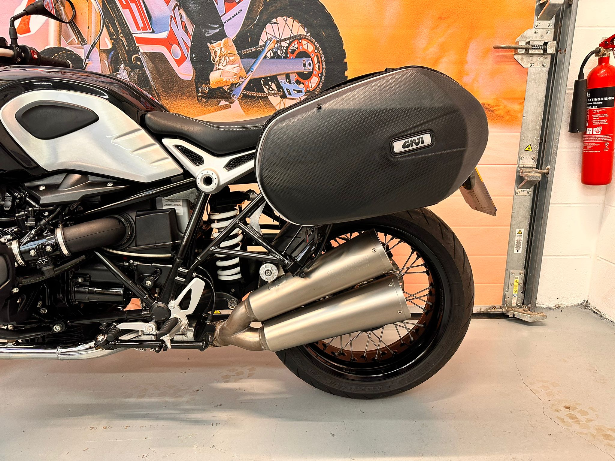 R Nine T (1170cc) 2015