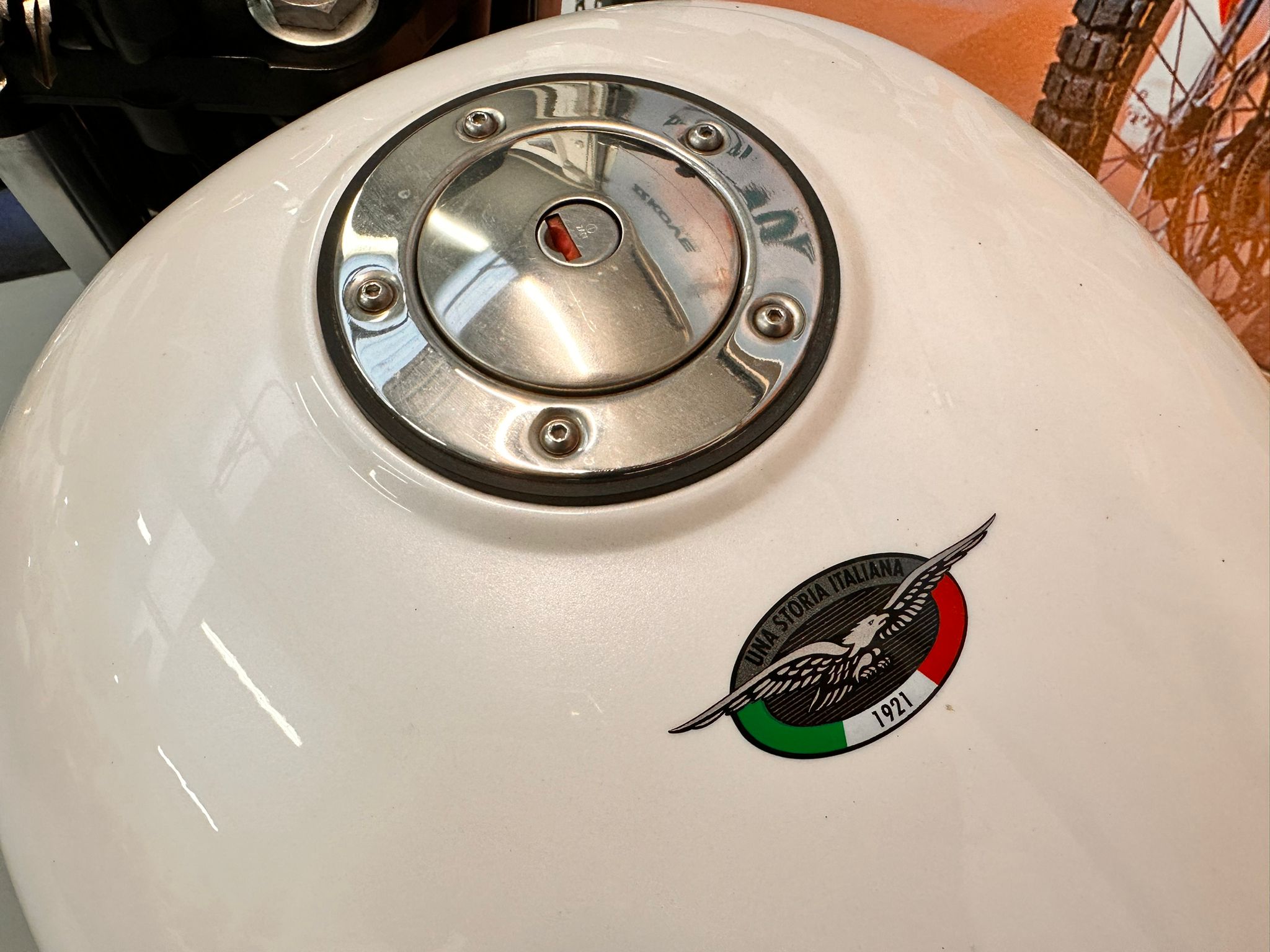 Nevada 750 Anniversary Model (744cc) 2014