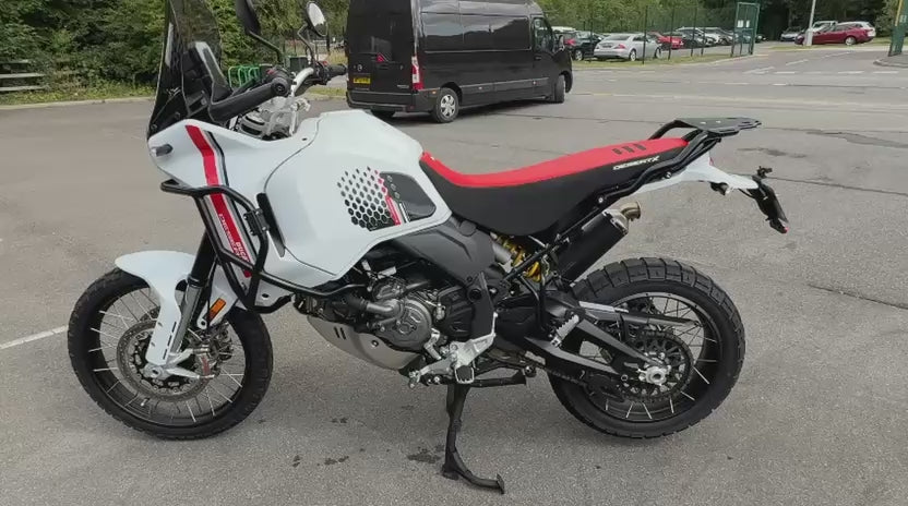Desert X (937cc) 2023