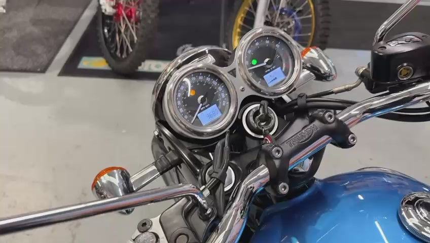 BONNEVILLE T100 (900cc) 2017