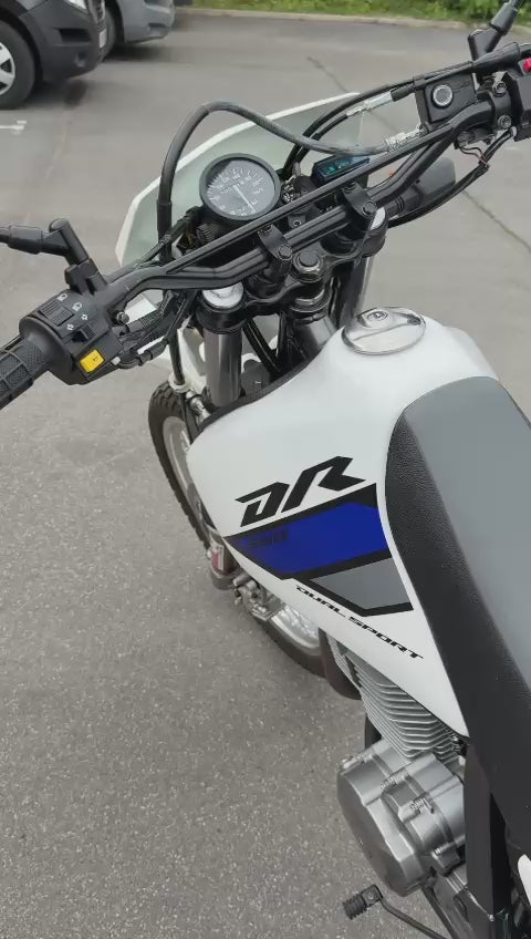 DR 650 Dual Sport (644cc) 2025
