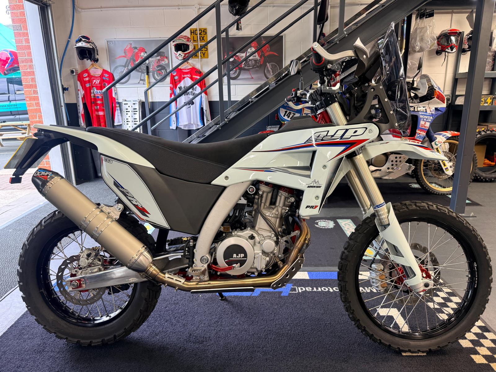 PR7 Adventure (650cc) 2026