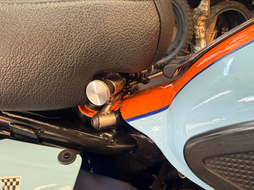 Thruxton 900 Desert Sled (865cc) 2006