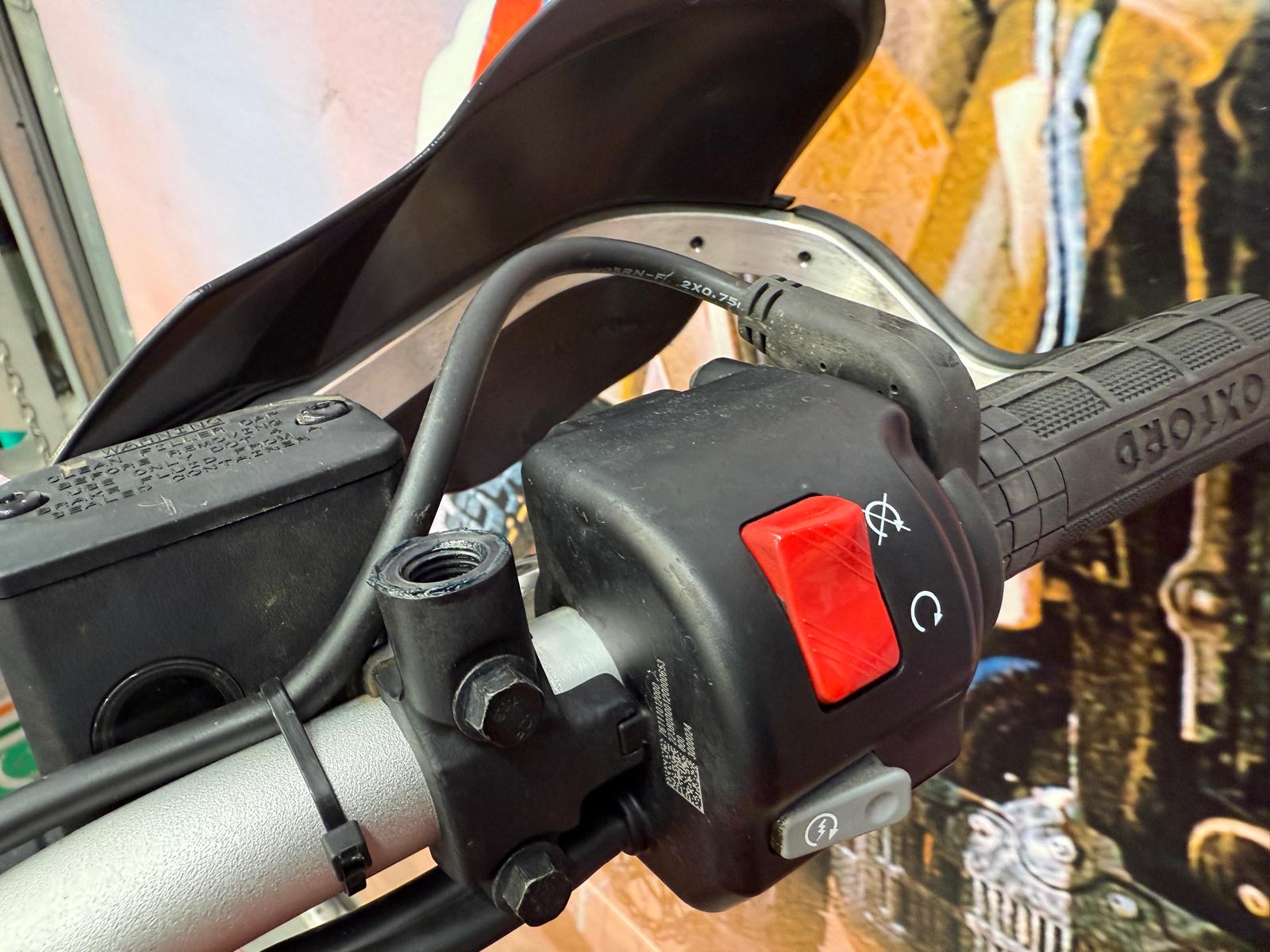 ES 700 Enduro (692cc) 2024