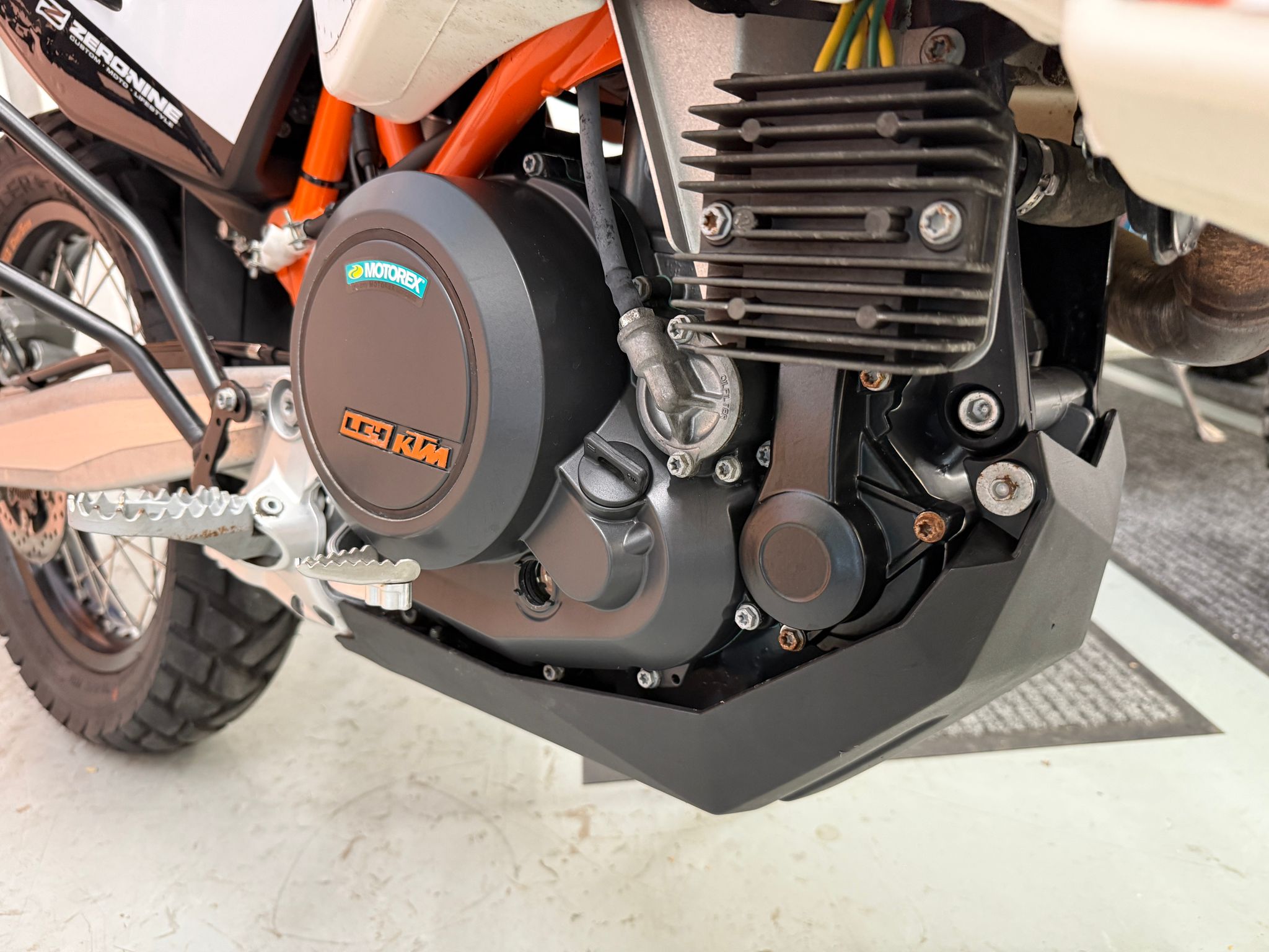 690 Enduro R (690cc) 2015