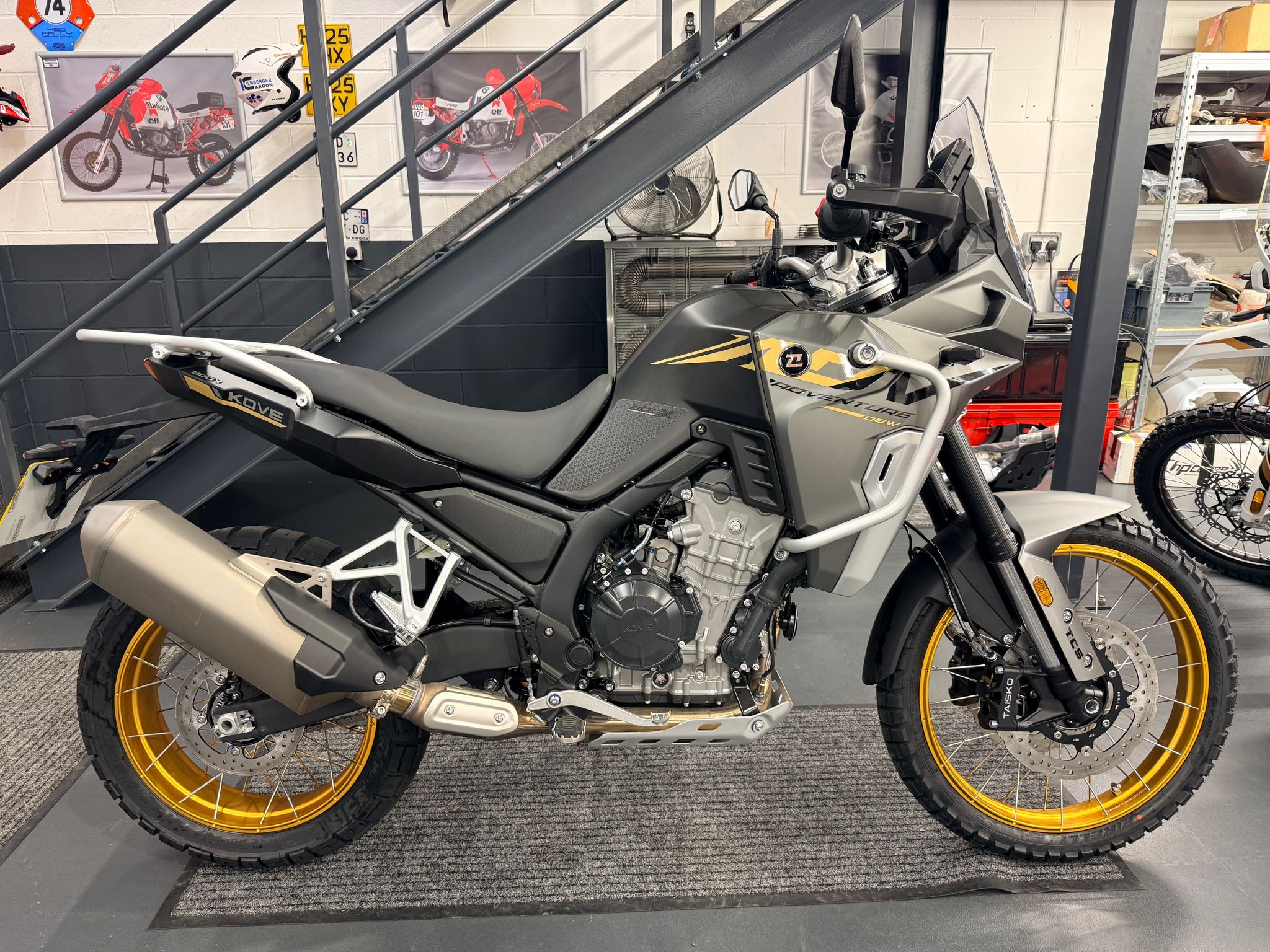 800X Adventure X (799cc) 2026 NEW