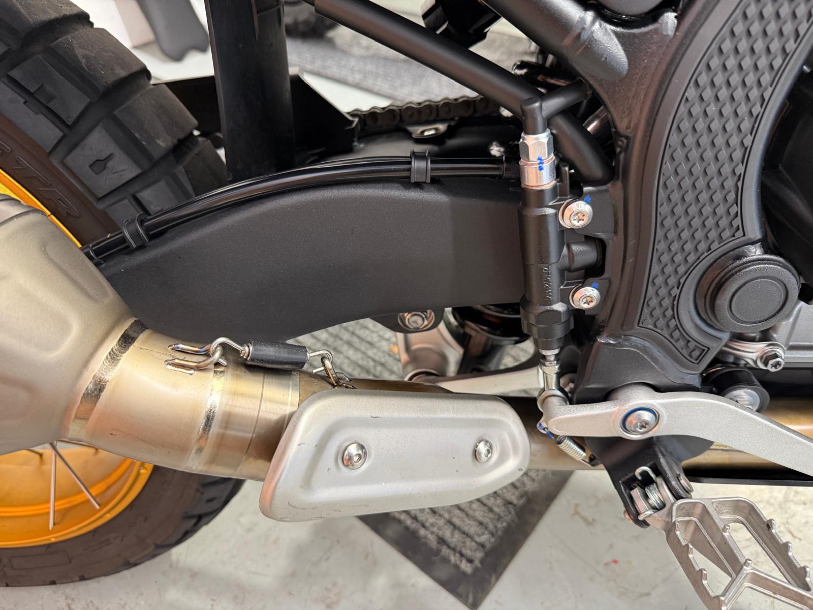 800X Adventure (799cc) 2024