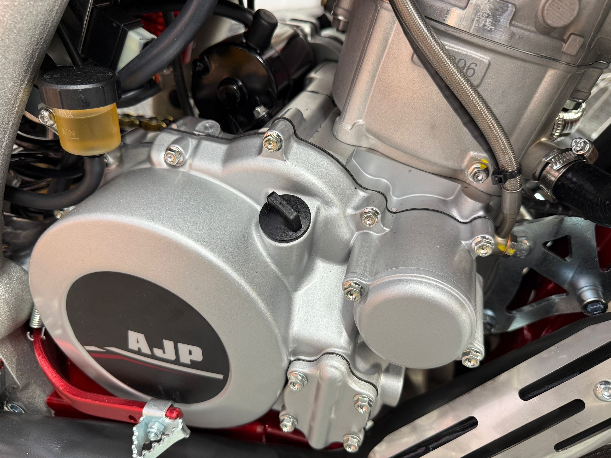 PR7 (650cc) 2025