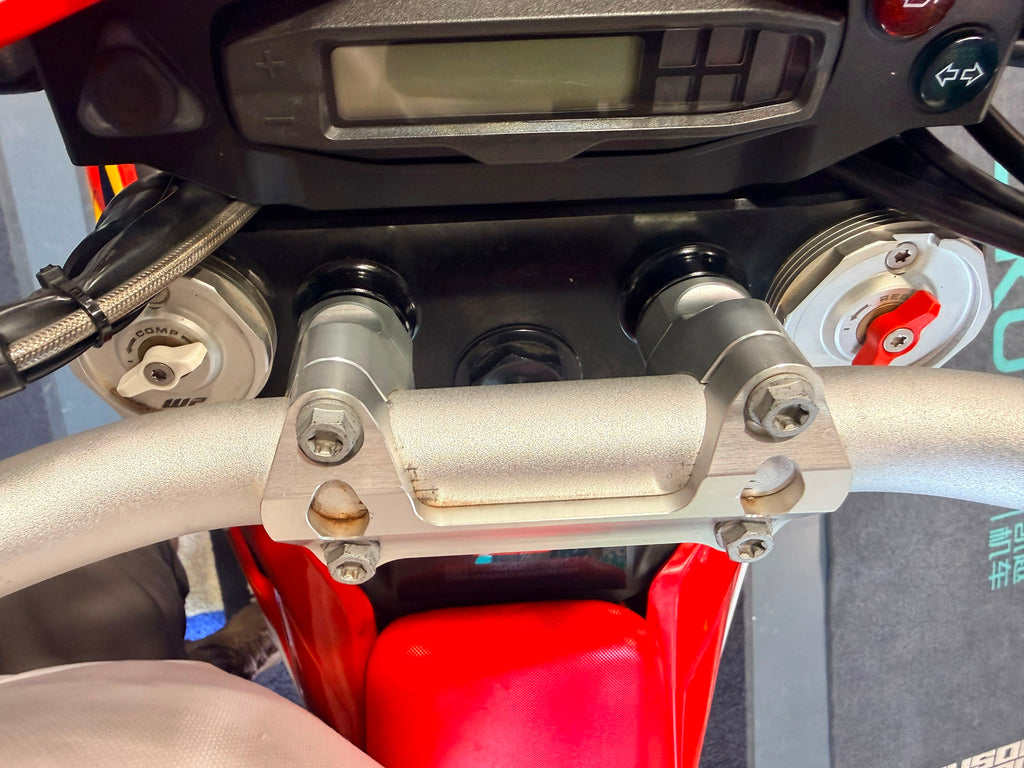 ES 700 Enduro (692cc) 2022