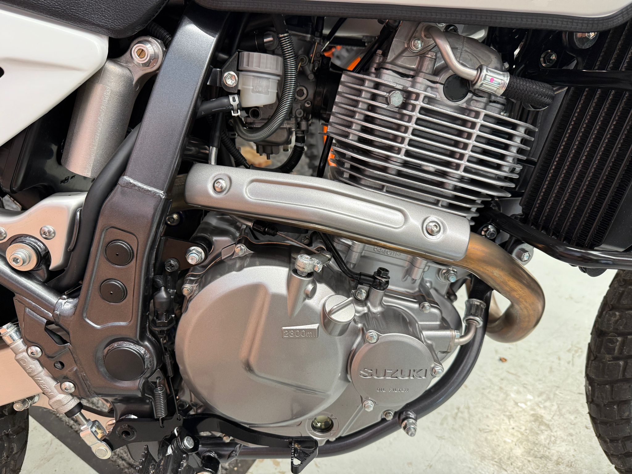 DR 650 Dual Sport (644cc) 2025