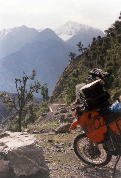 LC4-E 640 Adventure (624cc) 2000