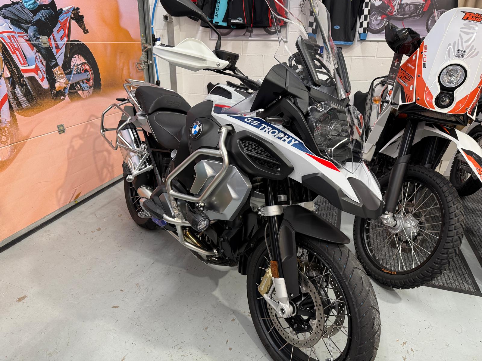 R1250 GS TE Adventure "Trophy" ABS (1254cc) 2023