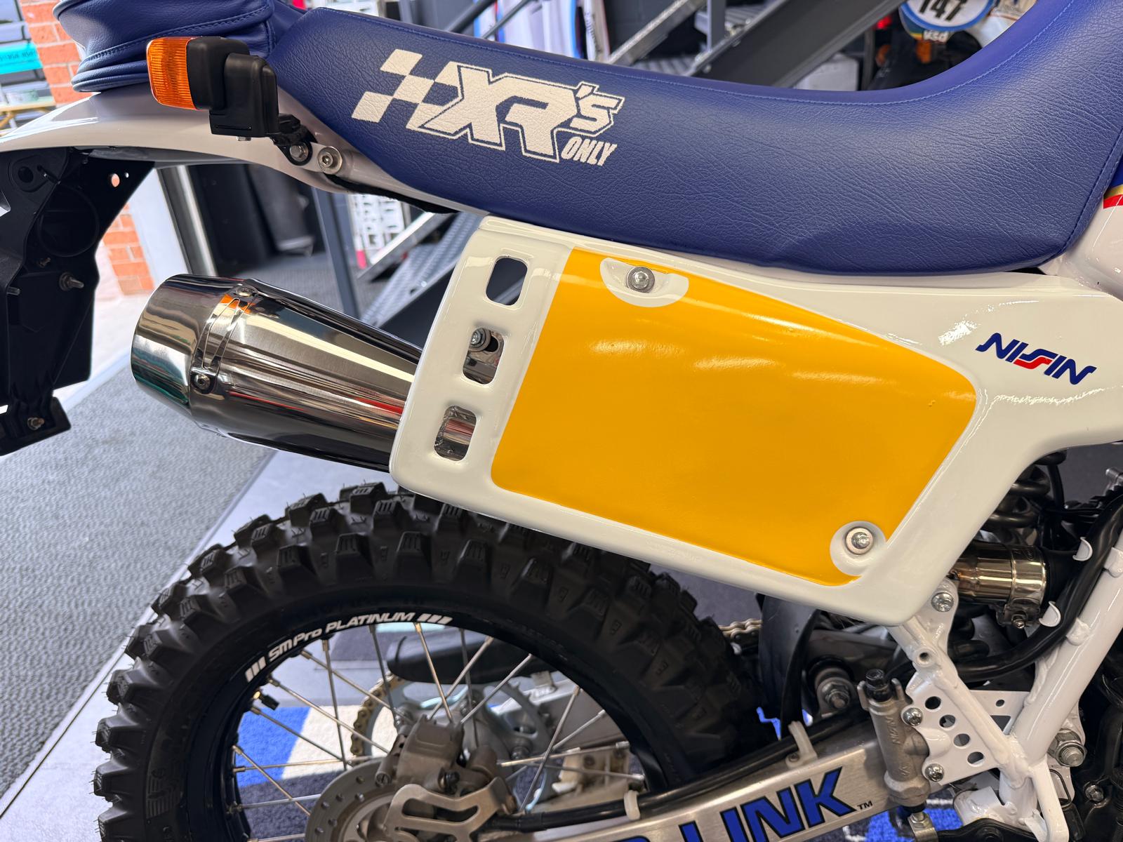 XR 650L (644cc) 2012