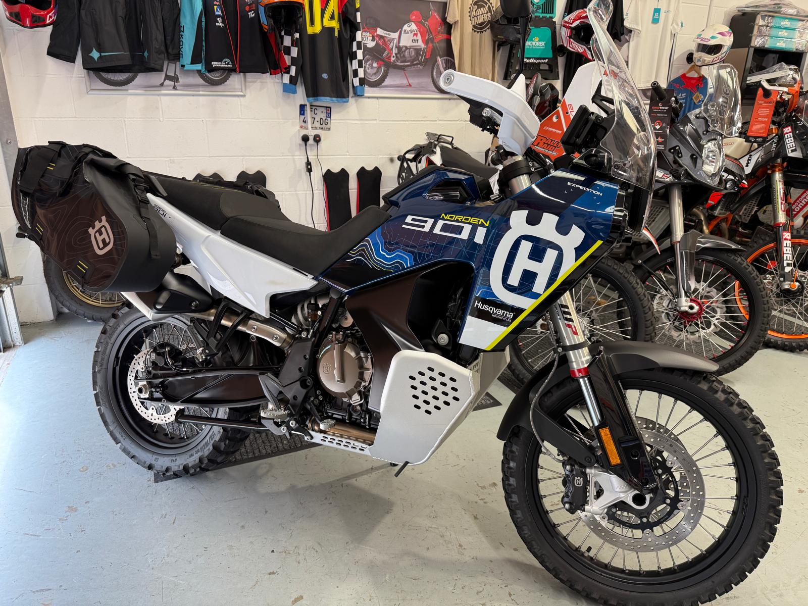 Norden 901 (889cc) 2025