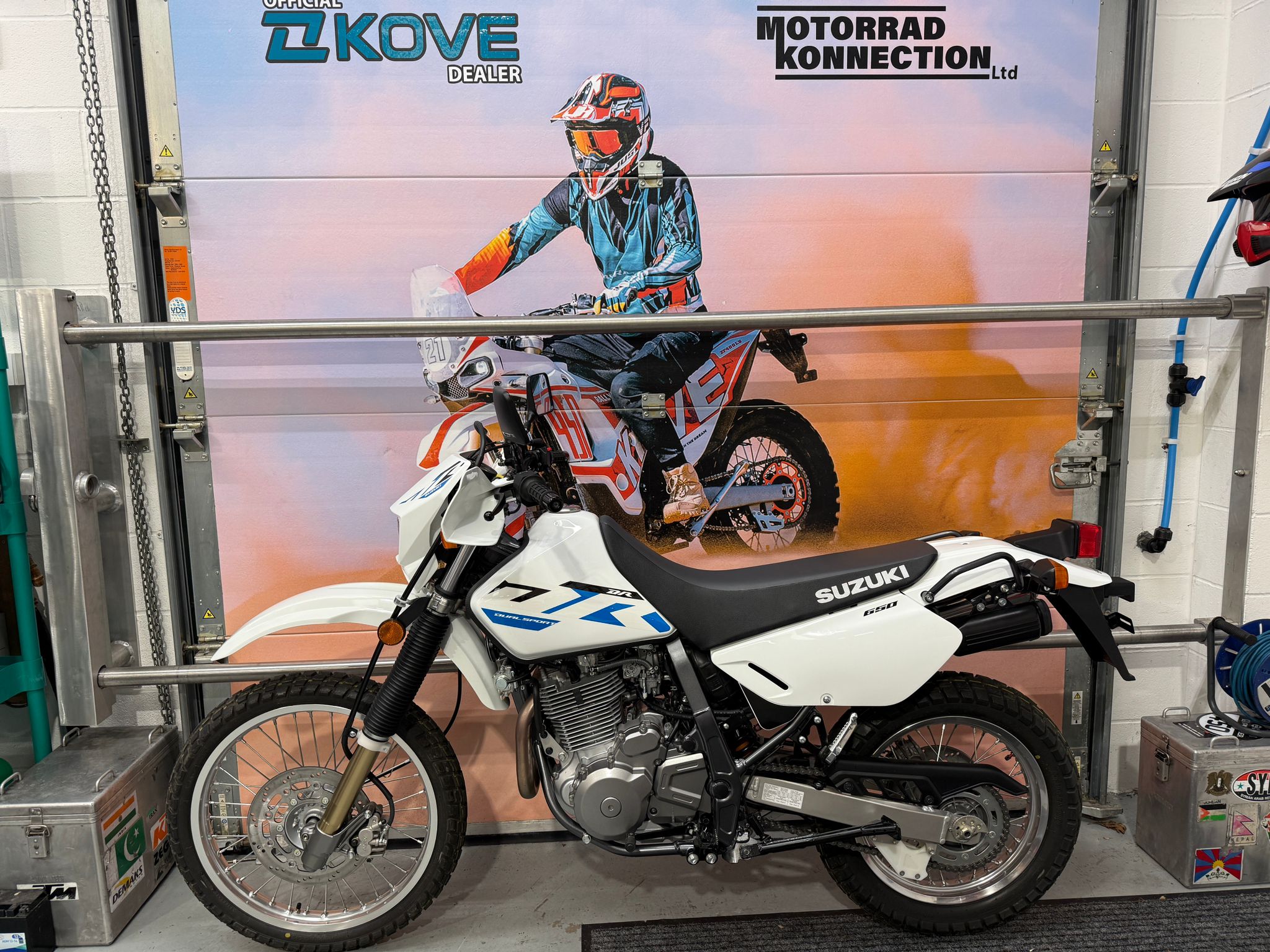DR 650 Dual Sport (644cc) 2025