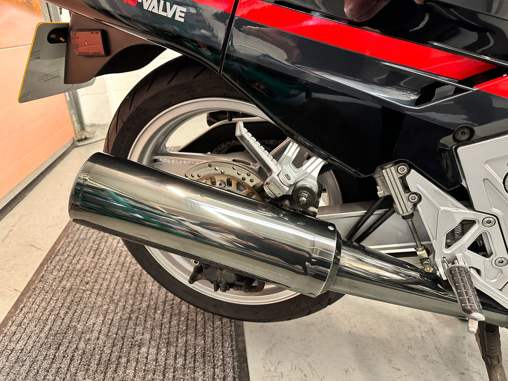 Ninja ZX-10R (998cc) 1995