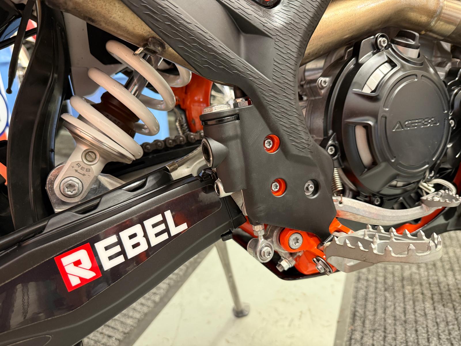 The Rebel 450 EXC (449cc) 2020