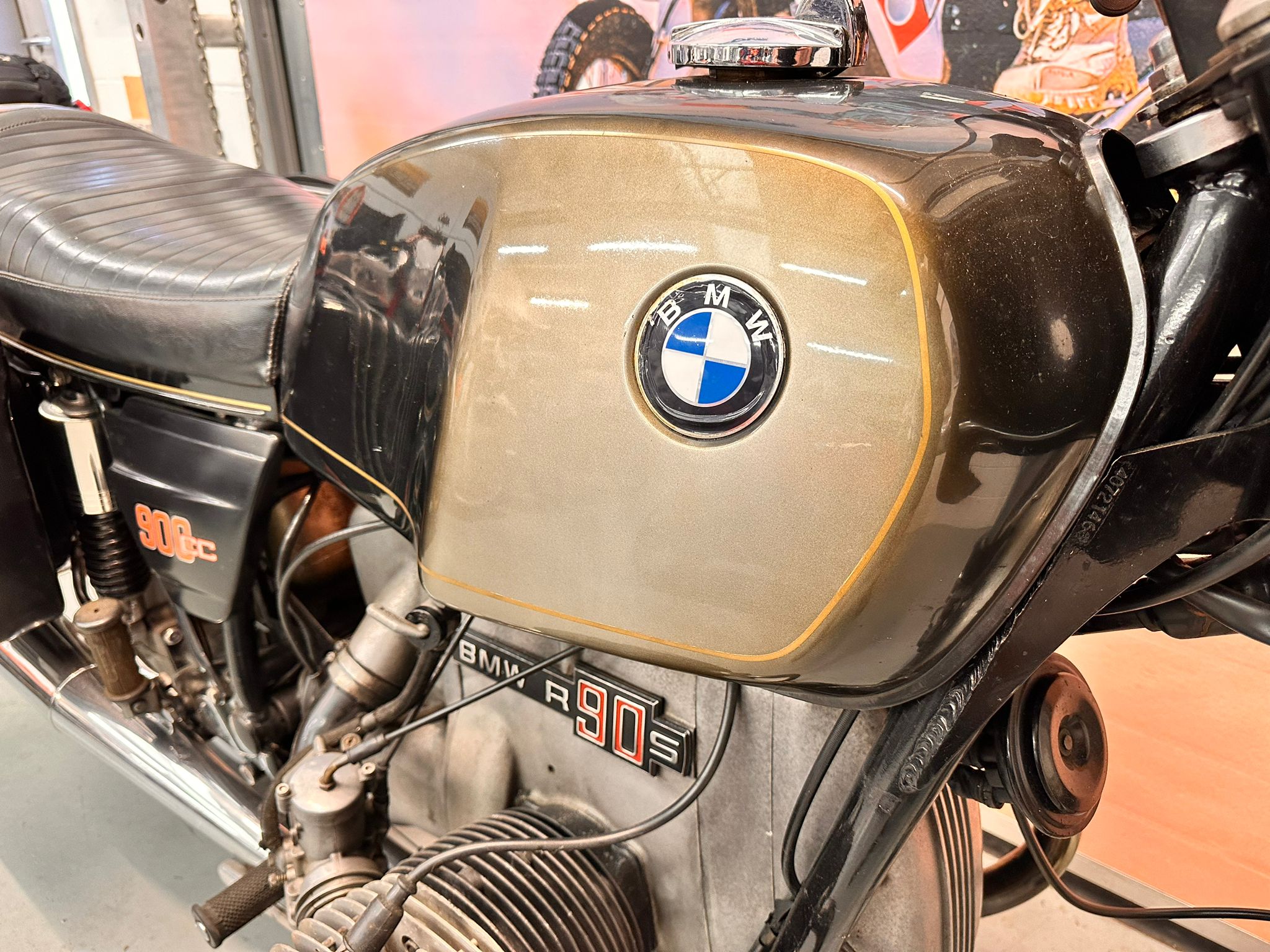 R90S (898cc) 1975