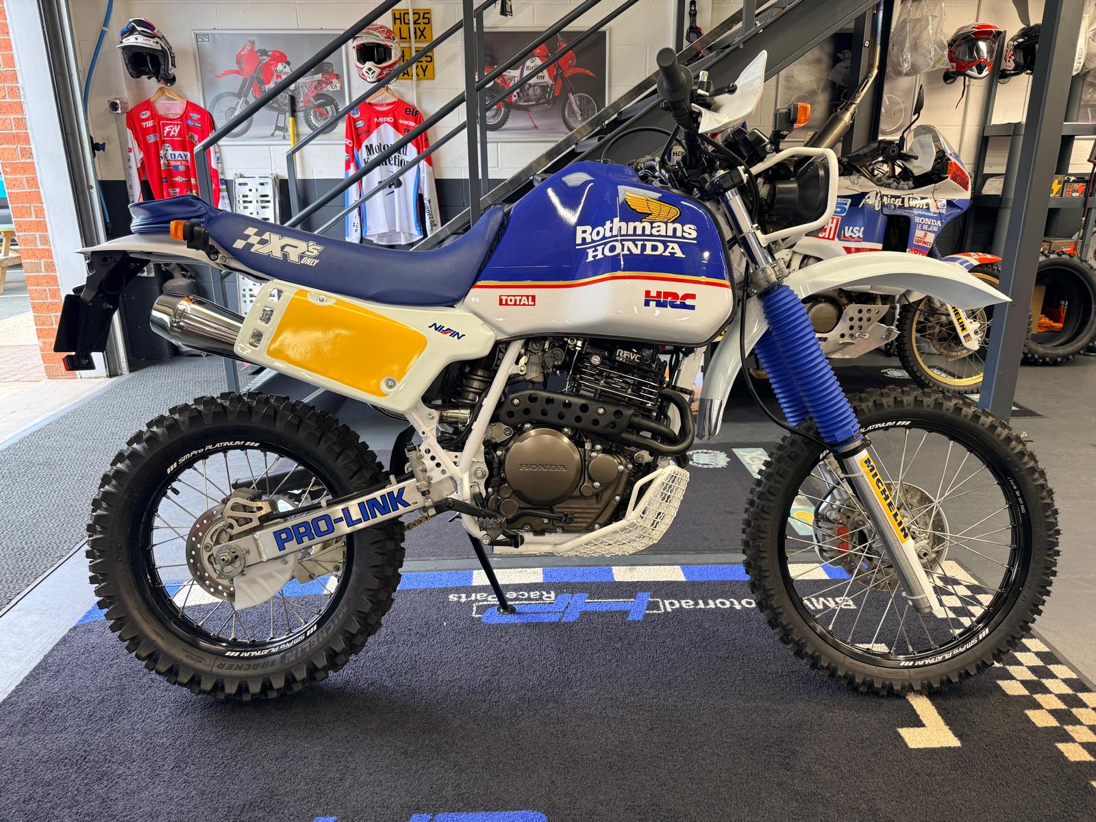 XR 650L (644cc) 2012