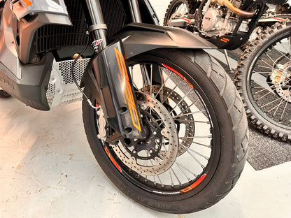 890 Adventure (889cc) 2023